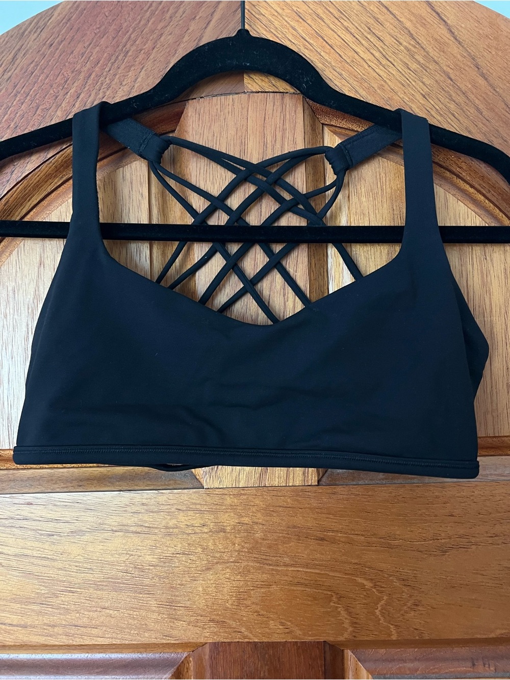 Lululemon Free To Be Wild Bra Size 10 RT $48 Black